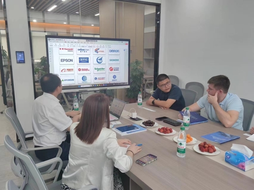 kasus perusahaan terbaru tentang Kunjungan Pelanggan Komunikasi Offline