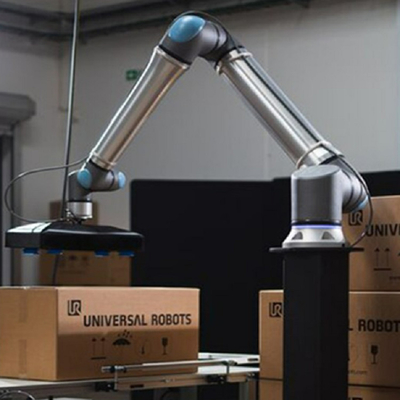 Universal robot UR 20 cobot palletizer dengan onrobot cobot gripper untuk penyerahan material pengepakan palletizing