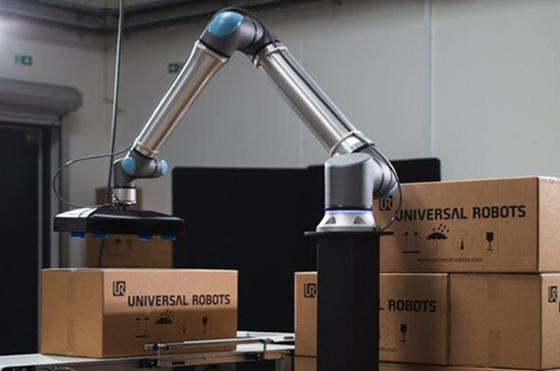 Robot AGV Muatan 20kg Memilih Dan Menempatkan UR20 Dengan Onrobot Robot Gripper