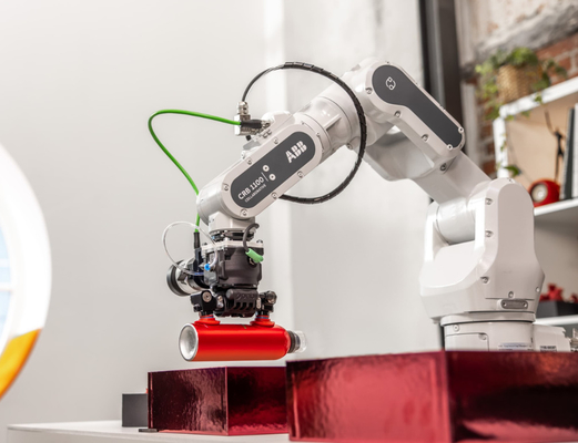 Lengan Robot ABB 6 Axis Cobot CRB1100 Dengan Robot Gripper RobotiQ Untuk Perakitan Robot