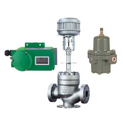 Foxboro SRD998 Valve Positioner Dengan Regulator Filter Fisher 67CFR Dan Katup Kontrol Aliran