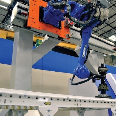 Rel Pemandu Linier Dengan Muatan 500KG Dengan Robot YASKAWA Untuk Penanganan Material Sebagai Rel Robot