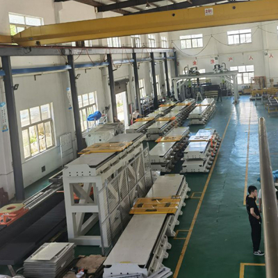 Robot Industri KR 16 R2010 Dengan 6 Axis Robotic Arm Untuk Peralatan Las Lainnya