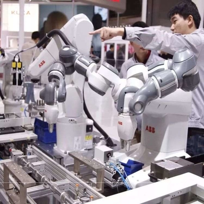 Mini Robotic Arm 6 Axis ABB IRB 1200 Dengan CNGBS Robot Gripper Untuk Penanganan Robot Automasi