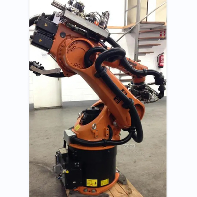 Kuka Industrial Robot KR 60-3 sebagai Pick And Place Machine Payload 60kg dengan Robot Arm 6 Axis untuk perakitan mesin