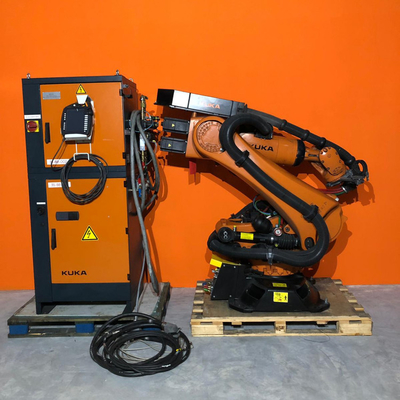 KUKA KR 240 R3330 Robot Pelletizing Dengan CNGBS Linear Guide Rail Sebagai Mesin Otomatis Pengepakan 240kg Robot Arm