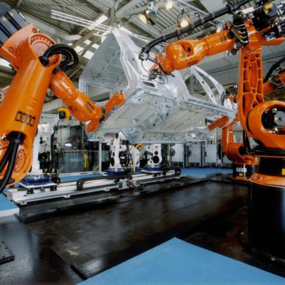 KUKA KR 240 R3330 Robot Pelletizing Dengan CNGBS Linear Guide Rail Sebagai Mesin Otomatis Pengepakan 240kg Robot Arm