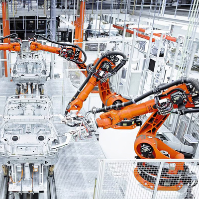 KUKA KR 240 R3330 Robot Pelletizing Dengan CNGBS Linear Guide Rail Sebagai Mesin Otomatis Pengepakan 240kg Robot Arm