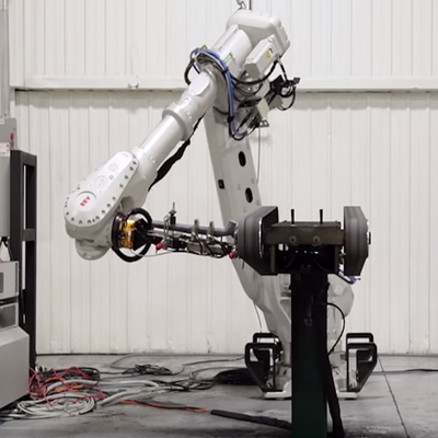 Robot Industri ABB IRB 6700-150/3.2 Sebagai 6 Axis Robot Arm Dengan Dressing Packs Untuk Pick And Place Machine