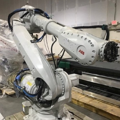 Robot Industri ABB IRB 6700-150/3.2 Sebagai 6 Axis Robot Arm Dengan Dressing Packs Untuk Pick And Place Machine