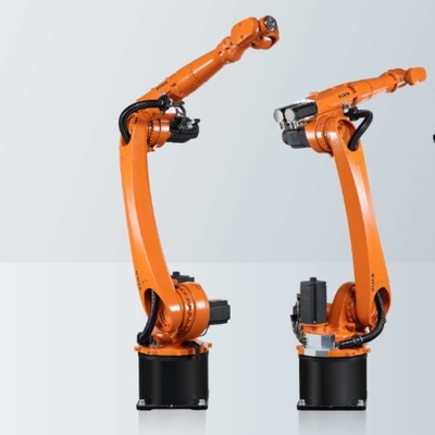 Kuka Handling Robotic Arm 6 Axis KR 16 R1610 Dengan CNGBS Robot Gripper Sebagai Robot Industri