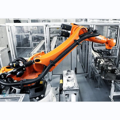 KUKA KR 210 R2700 Pilih Dan Tempatkan Robot Industri Dengan Panduan Linear CNGBS Untuk perakitan mesin