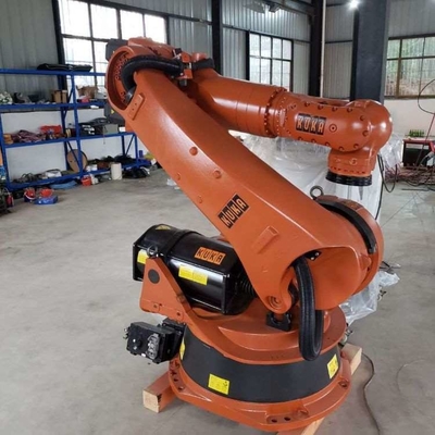 Robot Kuka KR 70 R2100 Dengan Stasiun Pembersihan Senjata CNGBS Untuk Otomasi Las Dengan Lengan Robot 6 Axis