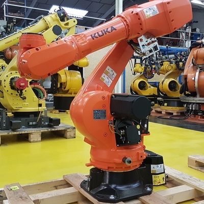 KUKA Robot KR 70 R2100 Of 6 Aixs Manipulator Dengan CNGBS Robot Gripper Untuk Pick And Place Mesin