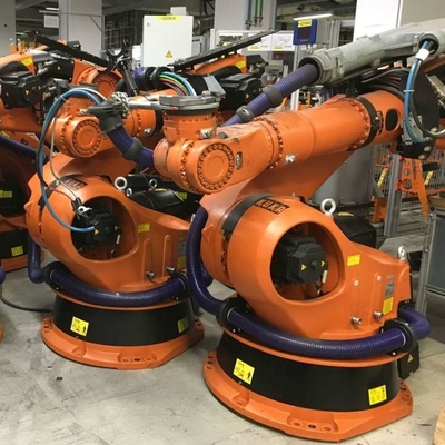 6 Axis Robotic Welding Arm Kuka KR 210 R2700-2 Dengan CNGBS Welding Positioner Untuk Robot Las