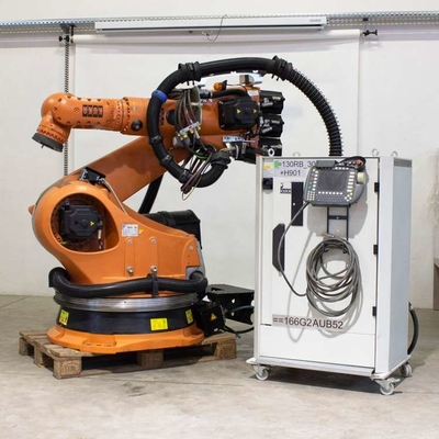 6 Axis Robotic Welding Arm Kuka KR 210 R2700-2 Dengan CNGBS Welding Positioner Untuk Robot Las
