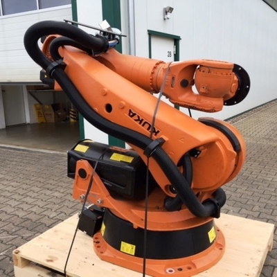 Kuka 6 Axis Handling Robotic Arm KR 240 R3330 Dengan CNGBS Robot Guide Rail Untuk Robot Handling