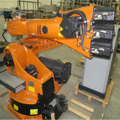 Kuka 6 Axis Handling Robotic Arm KR 240 R3330 Dengan CNGBS Robot Guide Rail Untuk Robot Handling