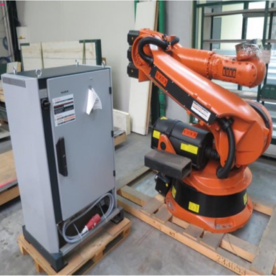 Kuka 6 Axis Handling Robotic Arm KR 240 R3330 Dengan CNGBS Robot Guide Rail Untuk Robot Handling