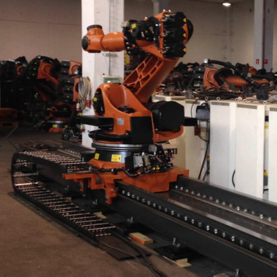 Kuka Robotic Arm 6 Axis KR 360 R2830 Dengan CNGBS Robot Gripper Untuk Otomatis Pick And Place Robot