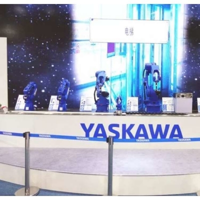 6 Axis Robotic Arm Yaskawa GP12 Dengan Pagar Keamanan CNGBS Untuk Penanganan Otomatis Sebagai Robot Universal