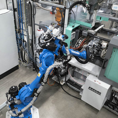 YASKAWA Pallet Machine GP50 Dengan CNGBS Dressing Pack Untuk Waktu Penggunaan yang Lebih Lama Stasiun Kerja Sebagai Robot Industri
