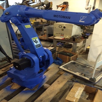 Penanganan Robotic Arm 6 Axis Yaskawa GP50 Dengan CNGBS Customized Robot Gripper Untuk Robot Universal