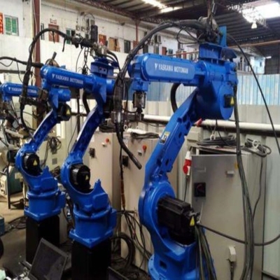 Yaskawa Robot Arm 6 Axis GP180 Dengan CNGBS Customized Robot Gripper Untuk Pallet Handling Robot