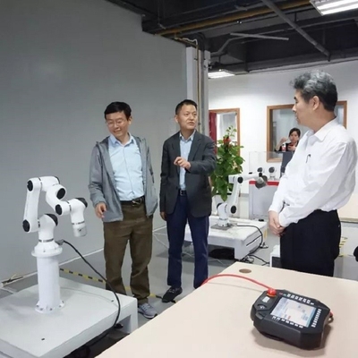 Han's Elfin 5 dengan muatan 5kg 6 Axis Cobot Robotic Arm dengan CNGBS Robot Gripper