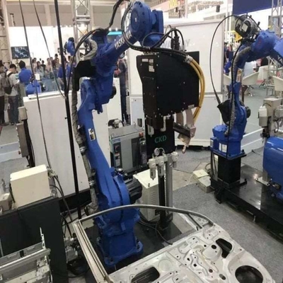 Yaskawa AR1440 Pengelasan Robotic Arm Dengan CNGBS Robot Pengelasan Positioner Untuk Robot Pengelasan Otomatis