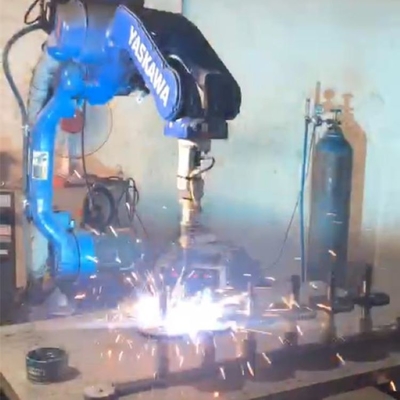 6 Axis Welding Robotic Arm Yaskawa AR2010 Dengan CNGBS Robot Pakaian Untuk Robot Pengelasan Otomatis