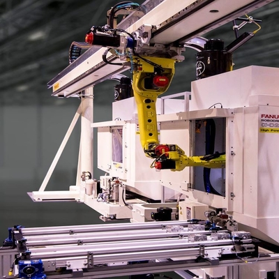 Palletizing 6 Axis Robotic Arm Dengan Industrial Robot Controller Of M-20iA Untuk