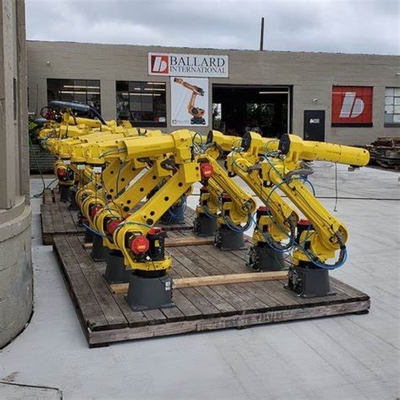 Palletizing 6 Axis Robotic Arm Dengan Industrial Robot Controller Of M-20iA Untuk