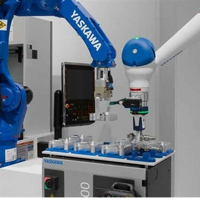 6 Axis Robotic Arm Yaskawa GP25-12 Dengan CNGBS Robot Guide Rail Untuk Menangani Robot Automation