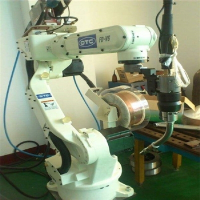 Robot Industri OTC FD-B6L Dengan Jangkauan 2008MM Dengan ARC Welders Dan Mesin Las DM350