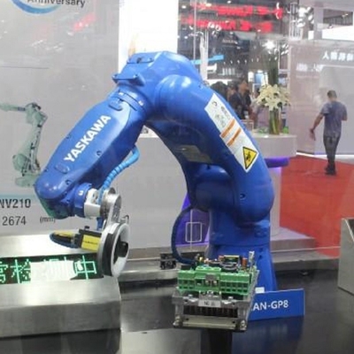 Robot perakitan industri GP8 dengan muatan 8 kg, lengan robot sebagai mesin pick and place