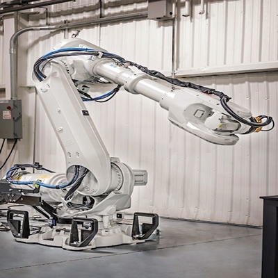 Beban Tinggi IRB6700-200/2.6 Manipulator Sebagai Robot Industri 6 Poros Untuk Penanganan Bahan
