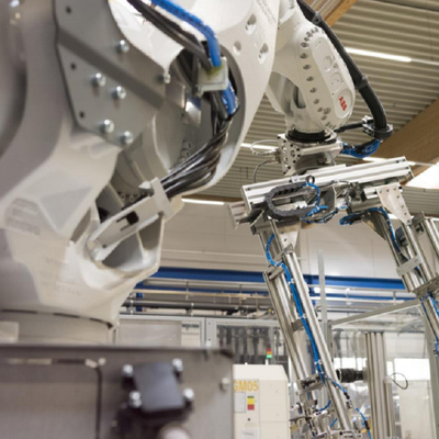 Beban Tinggi IRB6700-200/2.6 Manipulator Sebagai Robot Industri 6 Poros Untuk Penanganan Bahan