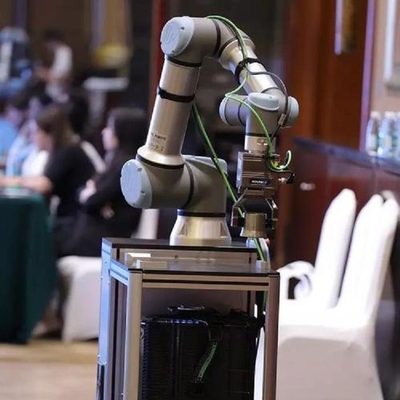 Robot Kolaboratif Berpengaruh Tinggi UR 16e Dengan Pengaruh 16KG Dari 6 Poros Sebagai Robot Cobot Untuk Pengemasan