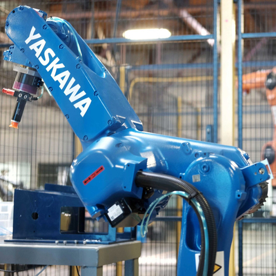 GP12 Industrial Yaskawa Robot Arm Dengan CNGBS Robot Cover Sebagai 6 Axis Robot Arm Untuk Penanganan