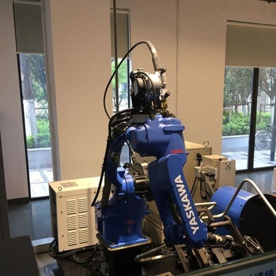 Robot Industri AR1440 Dengan 12KG Muatan Berguna Pengelasan obor Dengan Positioner Sebagai Mesin Las Laser