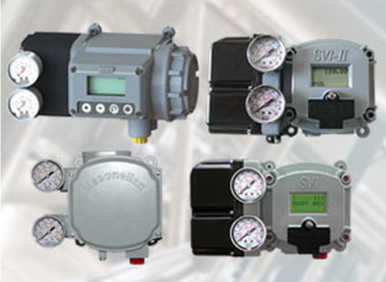 Stainless Steelcontrol Valve Menggunakan Masoneilan SVI2-21123121 Valve Positioner Dan Fisher SR5 Saniter Regulator