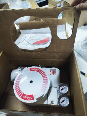 Ventil kontrol merek Cina dengan Flowserve Pneumatic Valve Positioner USA 3200MD-28-D6-E-04-40-0G-00 dengan banyak stok