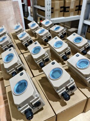 Advanced Industrial Smart Samson 3730-3 Valve Positioner Paket untuk kontrol yang tepat