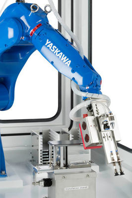 Yaskawa GP8 IP67 1.0KVA 727mm Lengan Robot Enam Sumbu