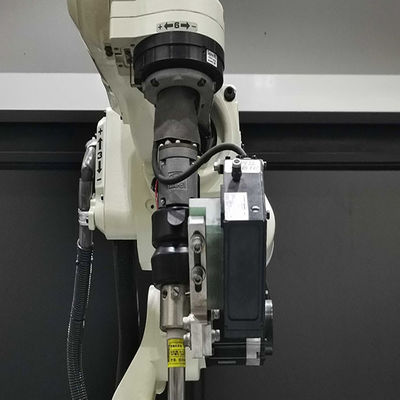 Robot Las 6 Axis OTC FD-B6 ARC Welding Robot Dengan Playload 6kg Mencapai 1445mm Mig Robotic Welding