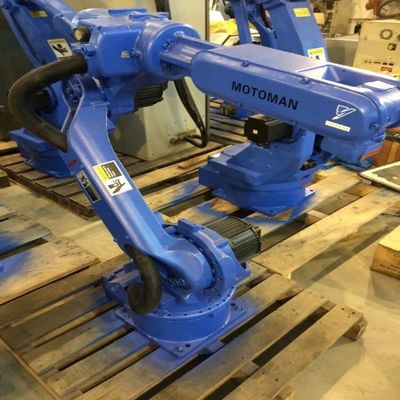 Motoman GP7 6 Axis Industrial Robot Arm Digunakan Untuk Palletizing Robot