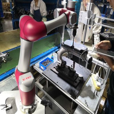 Manipulator Robot Arm 6 Axis JAKA Zu 5 Cobot Robot Kolaborasi China