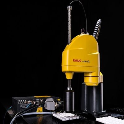 Scara Robot SR-3iA CNC Robot Arm 3kg Payload 4 Axis Untuk Perakitan Robot