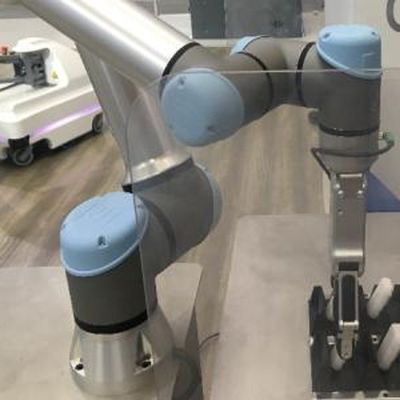 Robot Cobot Ringan UR 5e Dengan Manipulator Payload 5KG Sebagai Robot Kolaborasi Untuk Mesin Pick And Place
